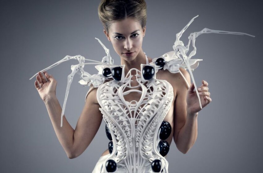  Digital Couture: Revolutionizing Fashion with Tech-Infused Fabrics